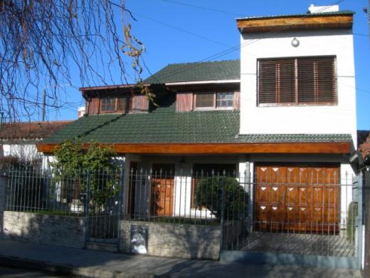 CHALET CD. JARDIN 6 AMB.